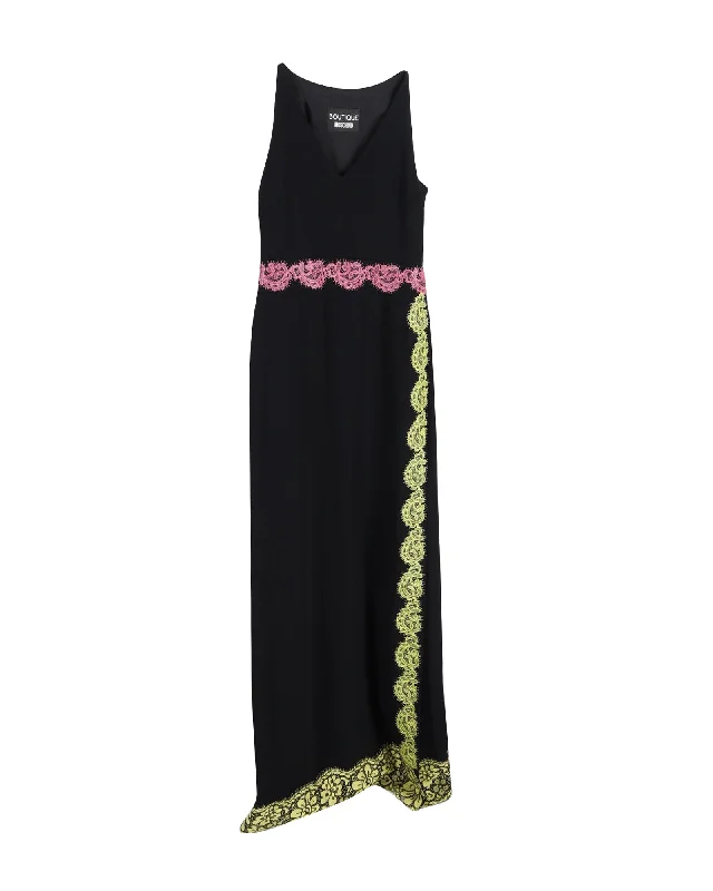 Maxi dress with empire waist-Boutique Moschino Lace Trimmed Maxi Dress in Black Triacetate