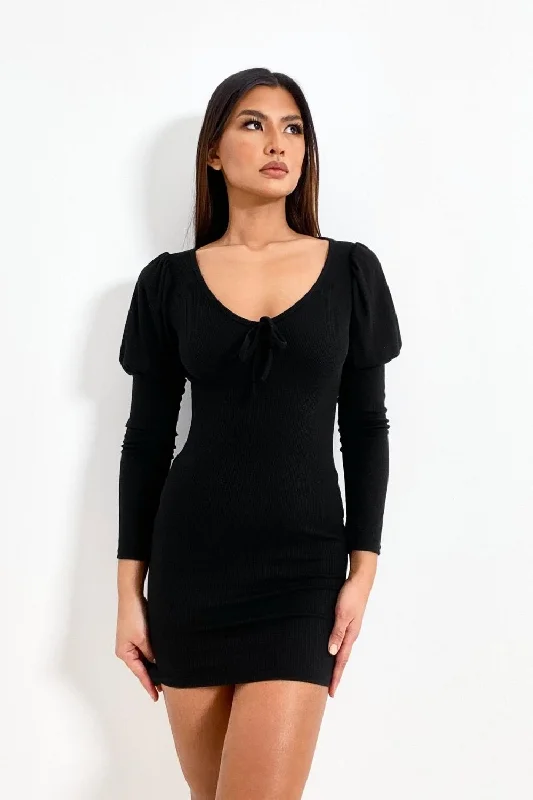 Velvet mini dress for fall-Black Mini Full Sleeve Dress