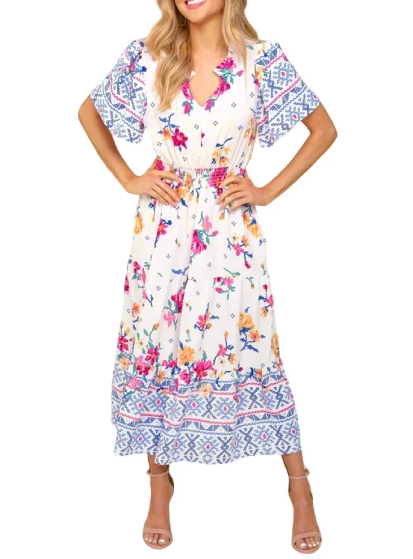 Maxi dress with vintage look-Floral Fit And Flare Maxi Dress In Ivory/blue