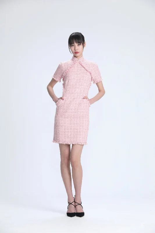 Mini dress with vintage vibes-Soft Pink and Gold Tweed Short Sleeves Dress with Raw Edge Features