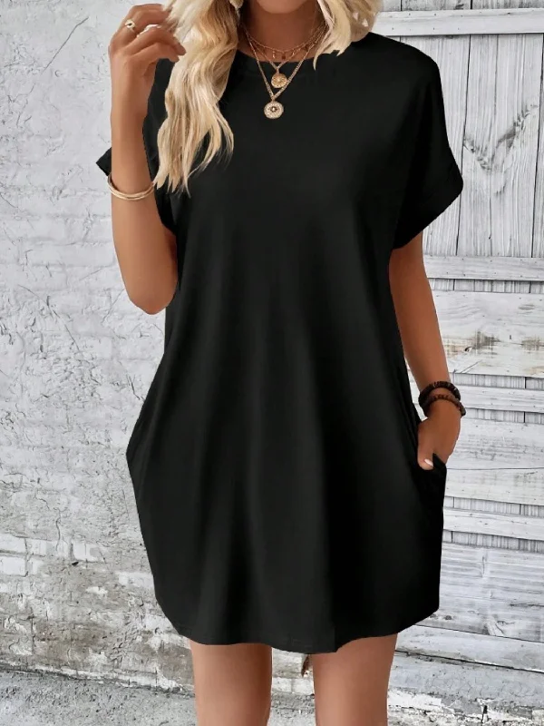 Halter neck mini dress-Pocketed Round Neck Short Sleeve Dress