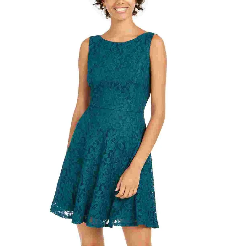 Mini dress with tiered skirt-Speechless Women's Lace Zippered Sleeveless Jewel Neck Short Fit Flare Dress Green Size Xxs