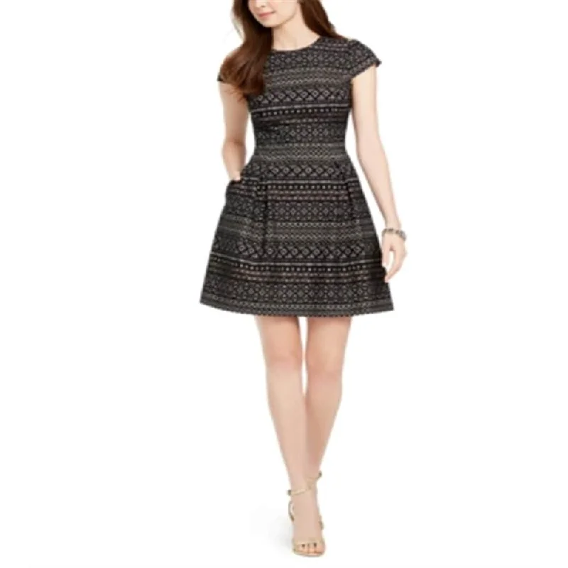 Mini dress with puffball skirt-Vince Camuto Women's Lace Fit & Flare Dress Black - Size 0