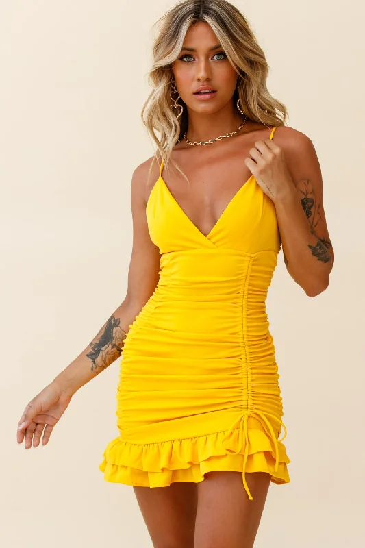 Halter neck cocktail dress-Earth Angel Drawstring Feature Ruched Party Dress Yellow