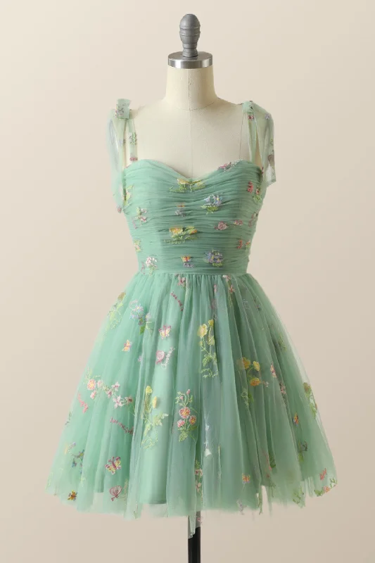 Fit and flare cocktail dress design-Green A-line Floral Embroidered Short Party Dress