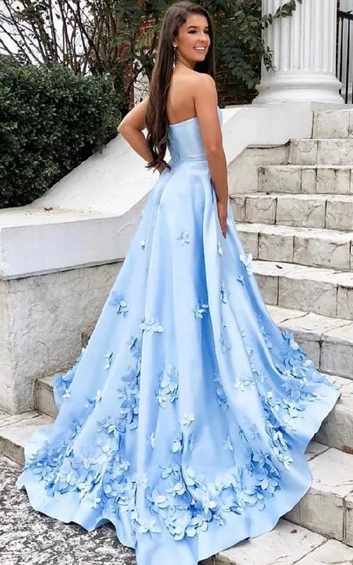 Maxi dress with frilly neckline-Satin Court Train A Line Sleeveless Simple Prom Evening Dress with Petals-334354